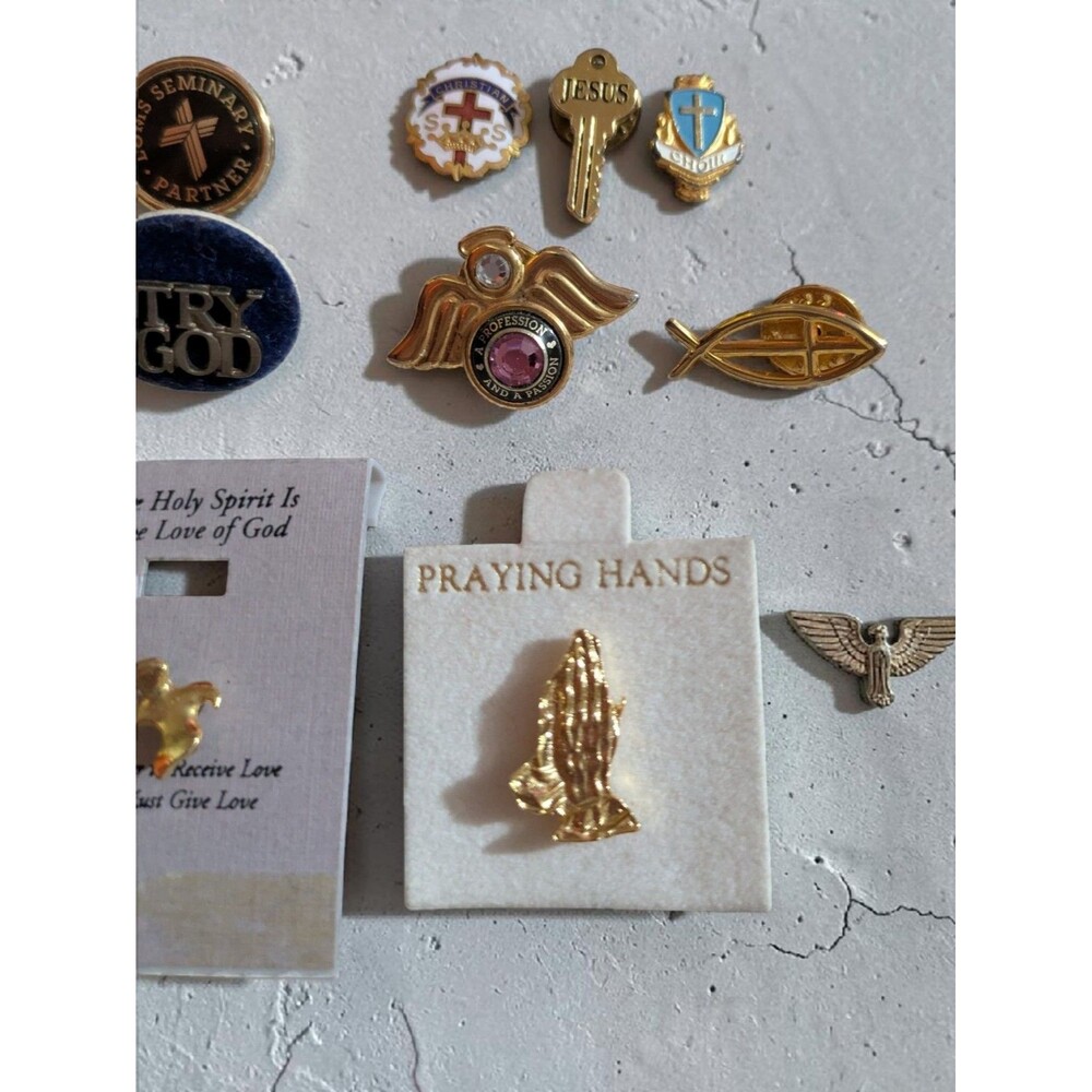 Vintage Religious Lapel Pin Lot Praying Hands Guardian Angel Cross Christian Pin - Picture 5 of 5